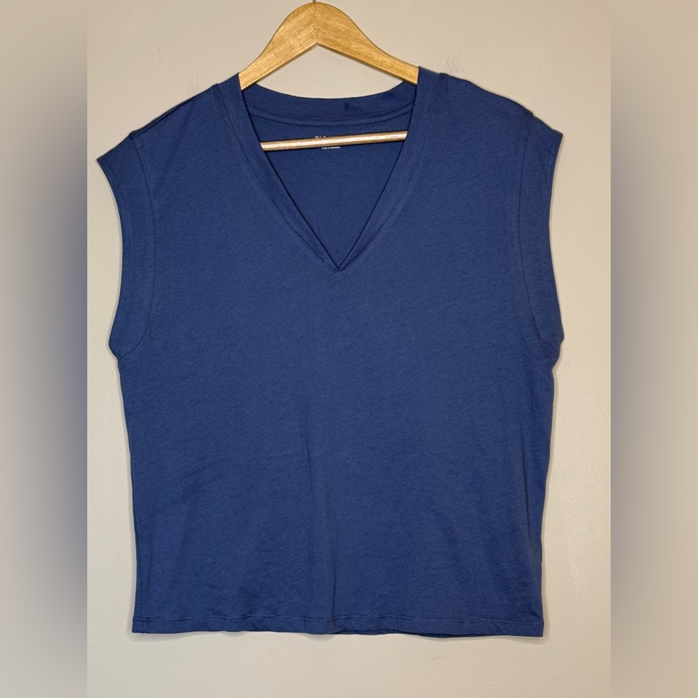 Old Navy Navy Blue Muscle Tee